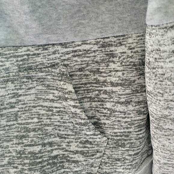 MIKK Athletica Women's Zip-Up Hoodie Size M - Picture 4 of 9